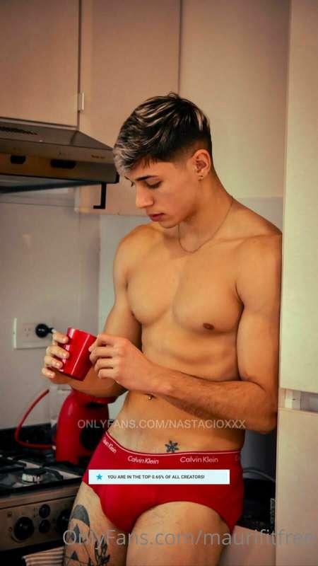 HI 👋, I’m @nastacioxxx, 21YRS 🎂, HOT TWINK 🔥😍 TOP 0.65%🔝

JO..