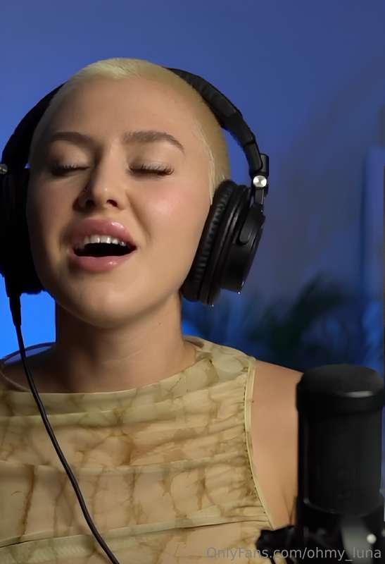 The first scene. I sang tentatively, but I closed my eyes - ..