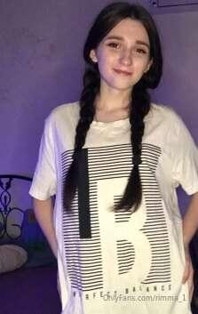 Hello! I'm Polly! - @pixie_polly

Wanna see more of my hot b..