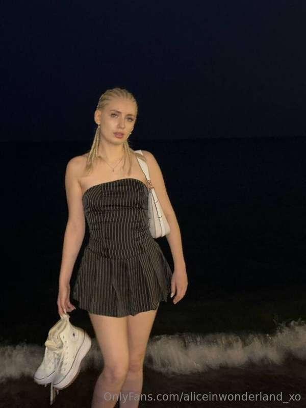 I wonder if the two of us ended up alone on some beach...wha..