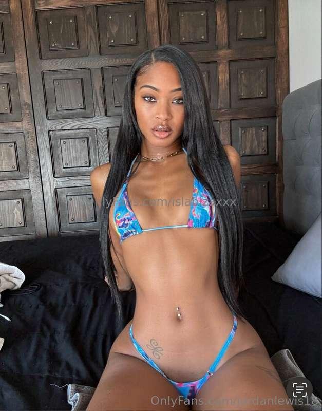 🚨EX EBONY NFL CHEERLEADER@islabizaxxx is ONLINE!!😈😈FIRST TIM..