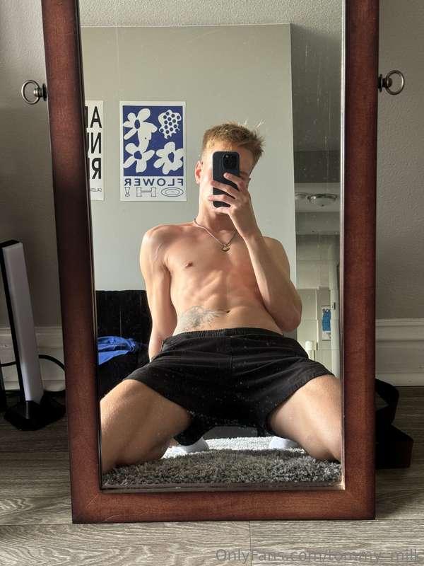 👅 i wish i could sit on something more comfortable