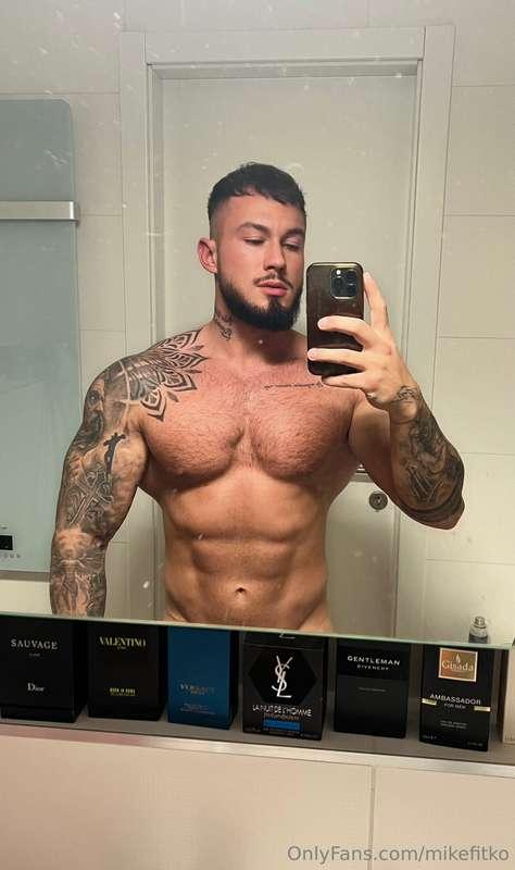 My gym bro offer you a FREE TRIAL for 7 days!https://onlyfan..