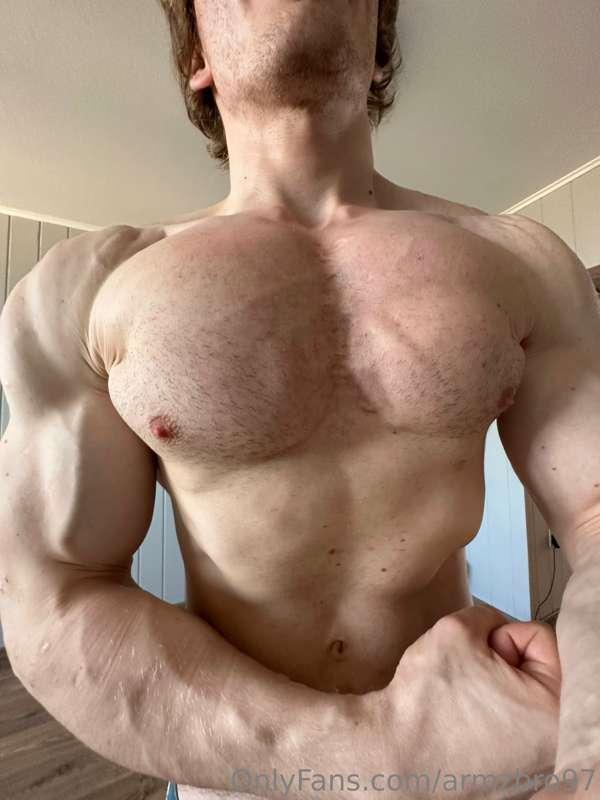 Big fuckin pecs