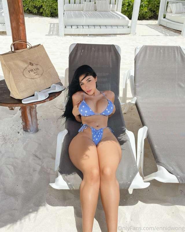 Como vaaas pues felíz día 😈😘