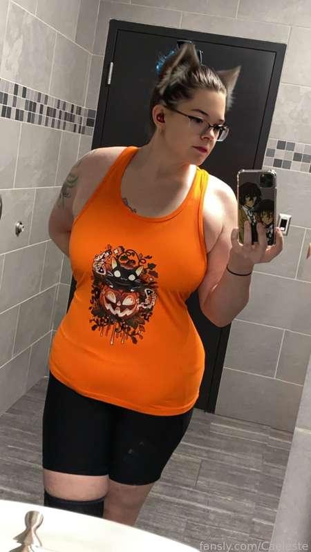 Supply is being stubborn because of my period. But I got some cute selfies today. #selfie #lactation #lactating #hugetits #naturaltits #hucow 