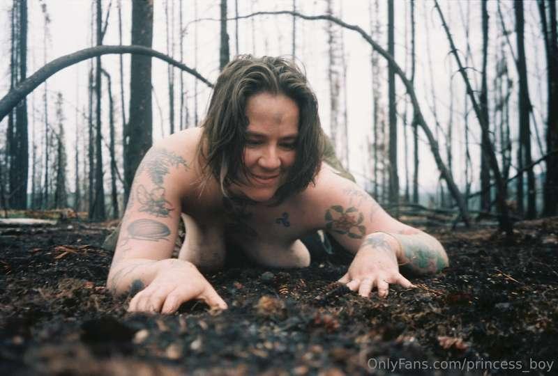 I love to rub myself in the ashes of the burn site