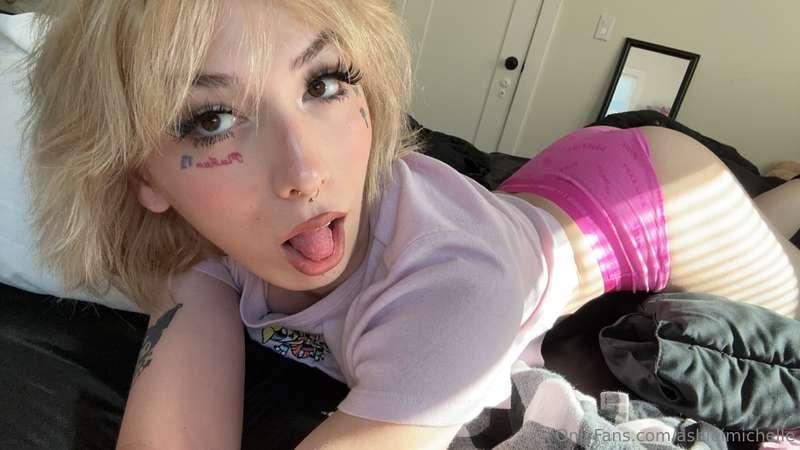 ooh babyyy, got some very naughty plans for us… hope you’re ..