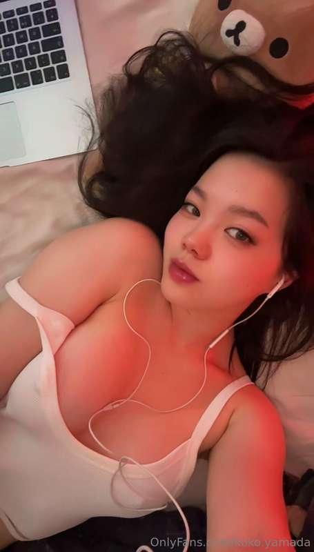 relax time with koko 💆🏻‍♀️🫂 do you also like some ASMR somet..