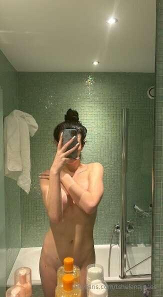 Get shower with me?👅