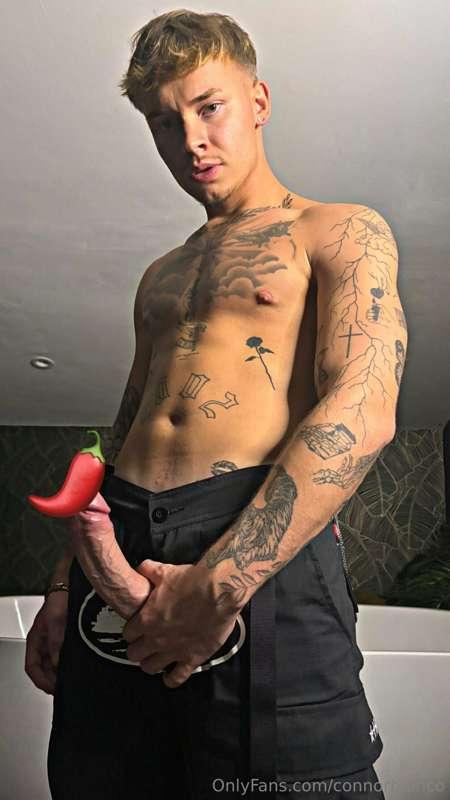 https://onlyfans.com/ink3dlad 
Have a look at his page 💦