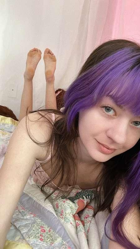 good morning 🐰 I was feeling SO horny when I woke up today :..