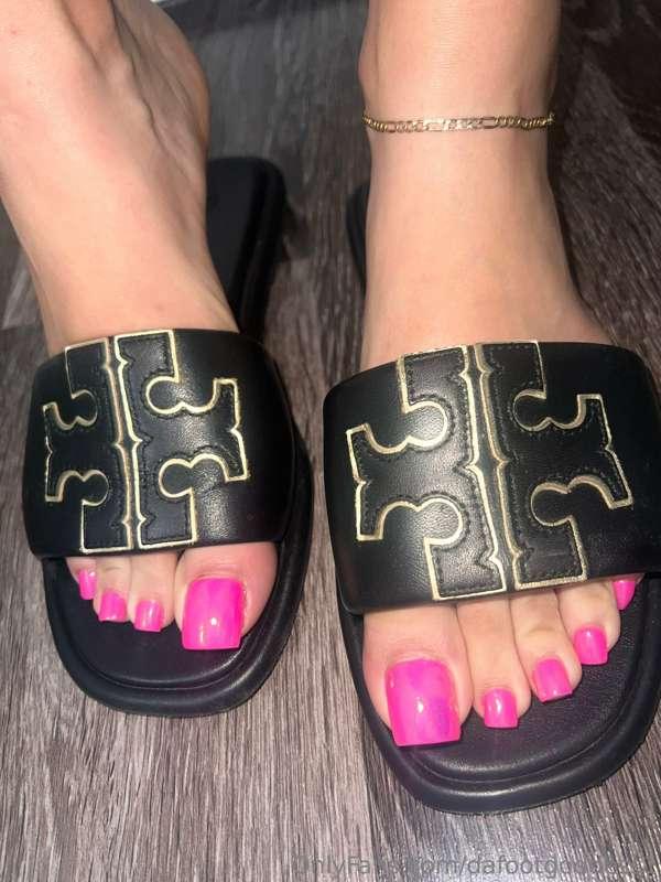 dafootgoddess1 image #1