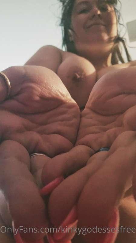 Come here little one 💋