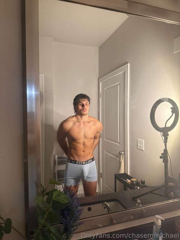 Took me 30 minutes to take this picture… dick did not want t..