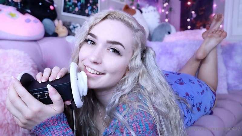 ♡ Hey!! ♡ This is your chance to see a ear eating ASMR video..