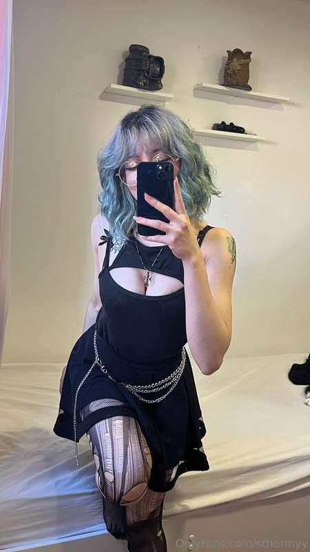 😼
