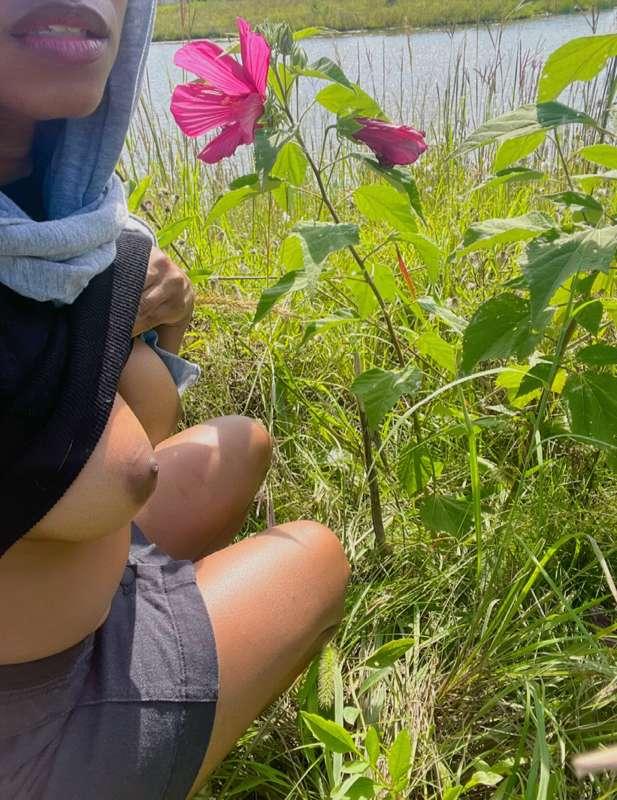 Just a casual nude outside! 🌺

**Private Property