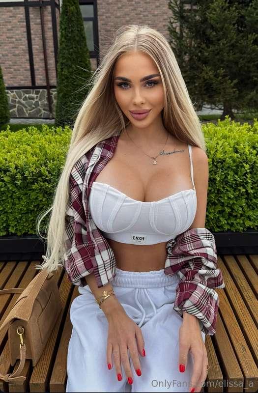 Would you come up to me if you saw me on the street?🤭