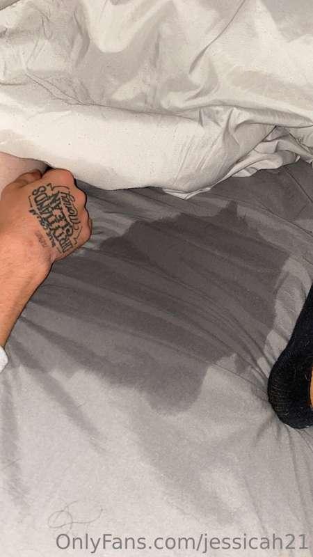 I rode his cock and squirted everywhere😏 I’ve never squirted..
