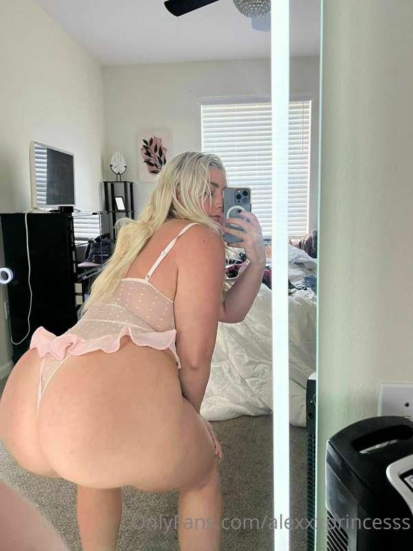 I’m so sorry for the lack of daily content this month- this ..