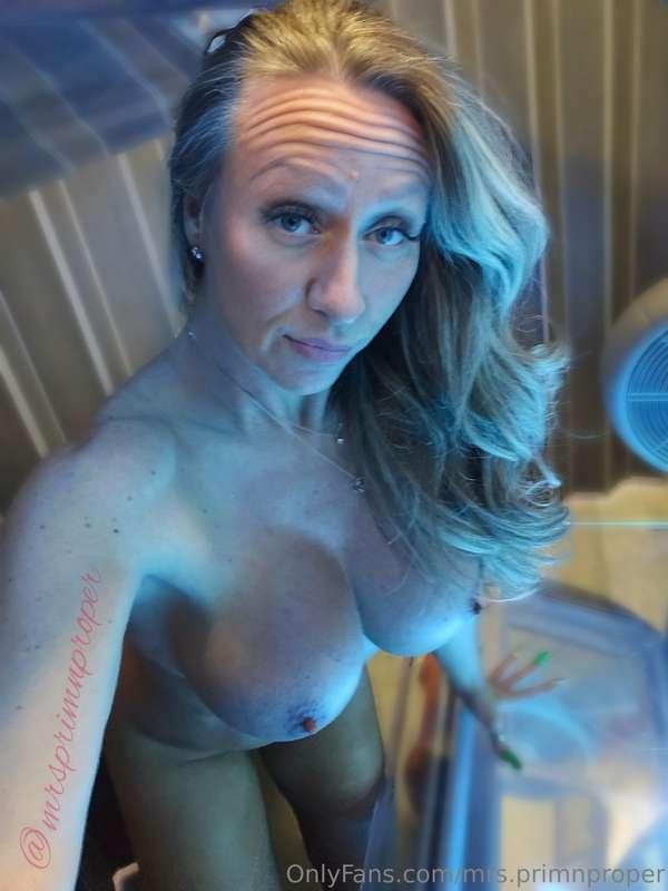 Happy Titty Tuesday 🍒 💋 I know you want to play with them🥵