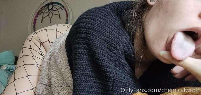 Sexy photo set and my first ever gif