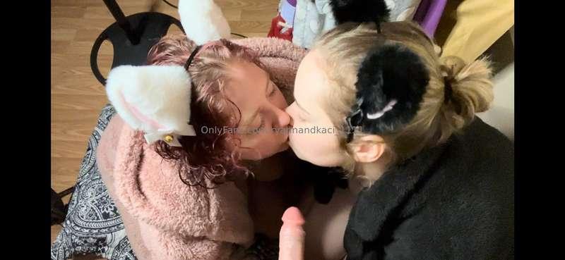 You like the way we kiss in front of your dick? 😈🥵