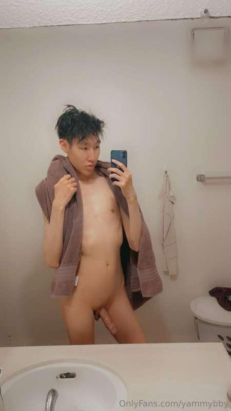 My cock needs a good sucking