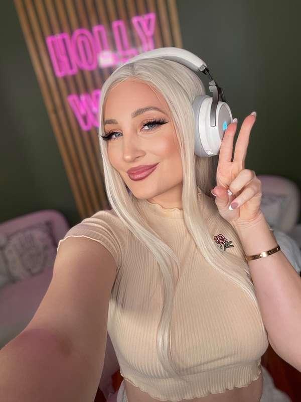 Topless gaming stream tomorrow?! 😝😝😝