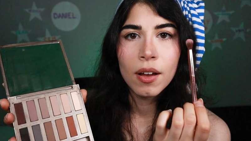 EARLY ACCESS! Let me do your make up :)