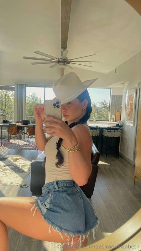 howdy howdy let’s get rowdy🤠