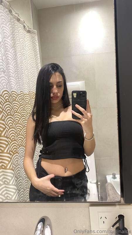 Wanna know more about me? Slide on my DM babe 💋 and see what..