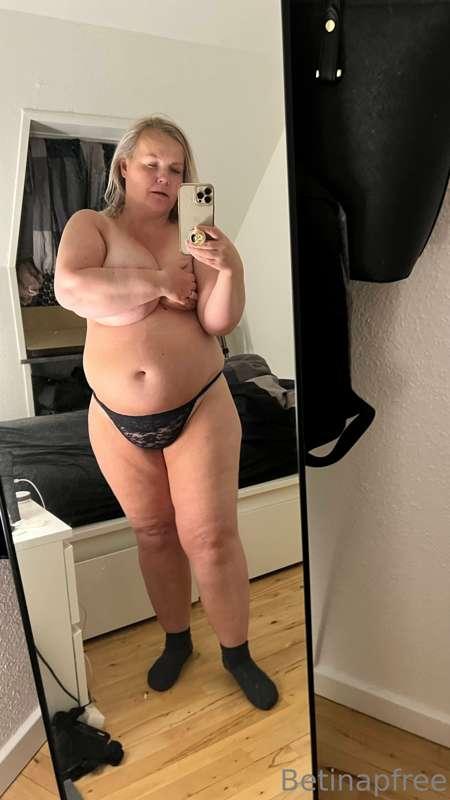 ## **Why don’t you follow my VIP?😘**