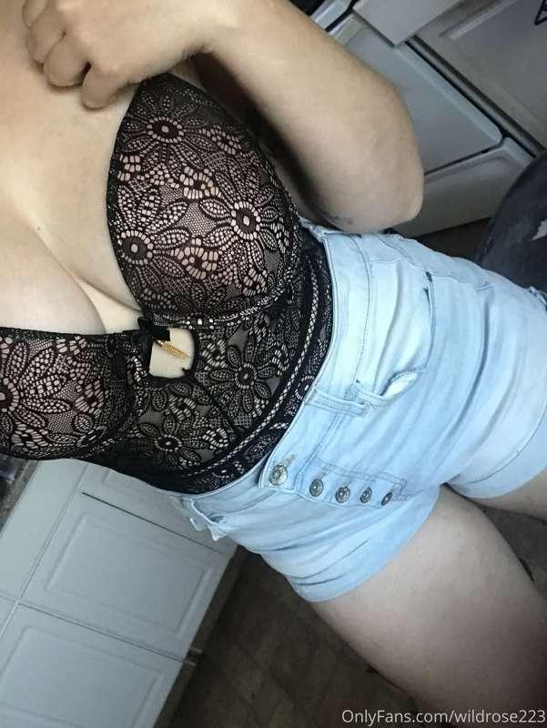 Tis the season for lingerie as clothes 😍 Dont forget to watc..