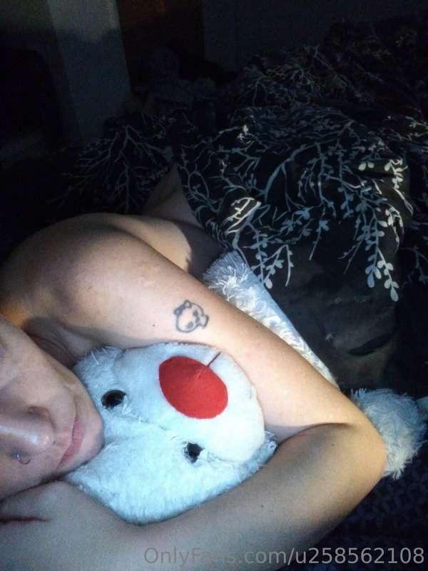 Night time teddy bear cuddles, good night