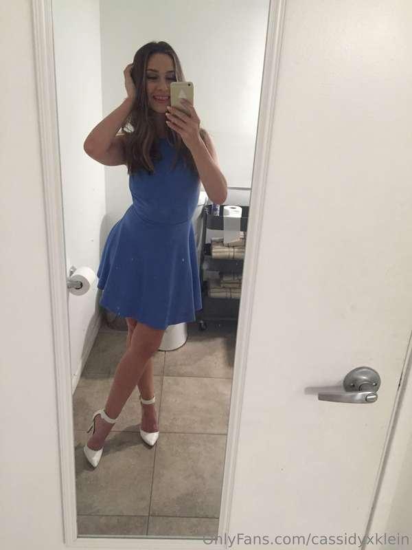 I feel sooo cute in this dress 👗 😍