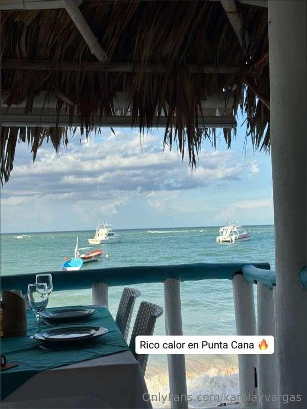 El clima calientito de Punta Cana me pone cachonda🫦👄