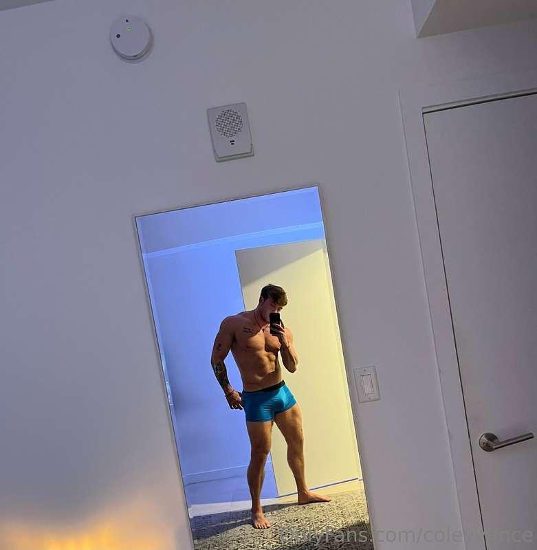 come over and worship daddy 😈