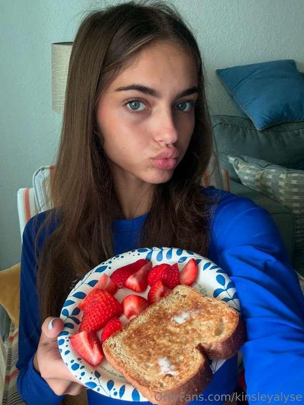 want me to serve you breakfast or smth else? 😏😋