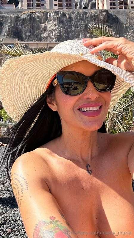 suns out☀️ tits outt🍒💦