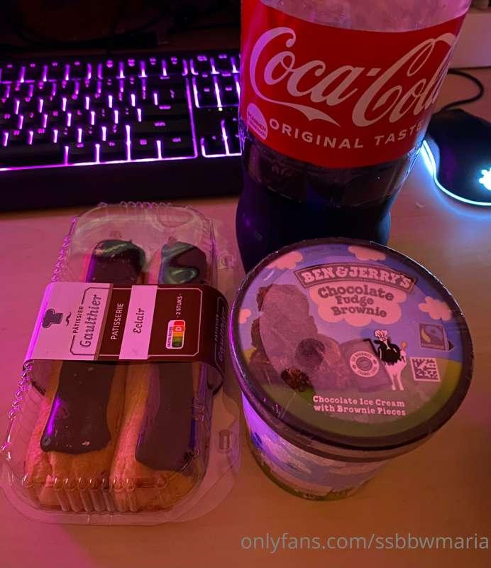 Light 4am snack 🐷