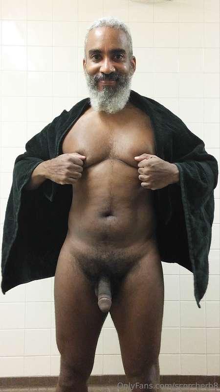 Titty Thursday!  #beard #musculardaddy #gay #feet #gaycruisi..