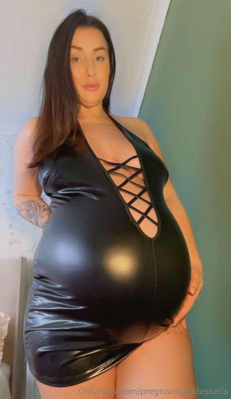pregnantgoddessella image #0