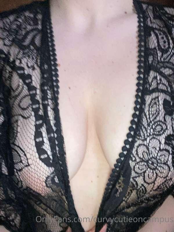 Bury your face right here. 🥵