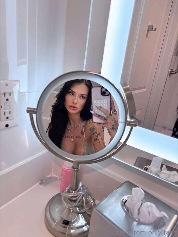 where to pose next? tell me..