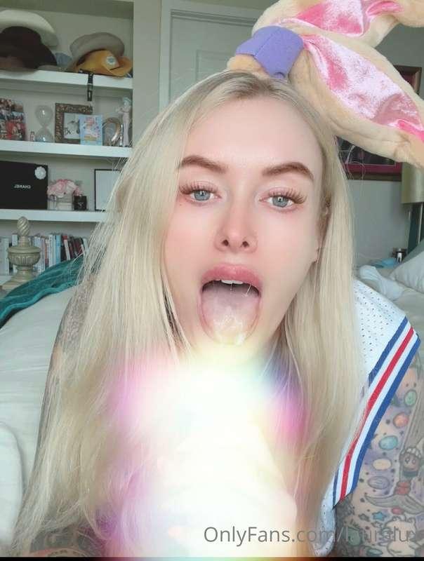 Be honest, you always wanted to fuck Lola Bunny, right? ;) L..