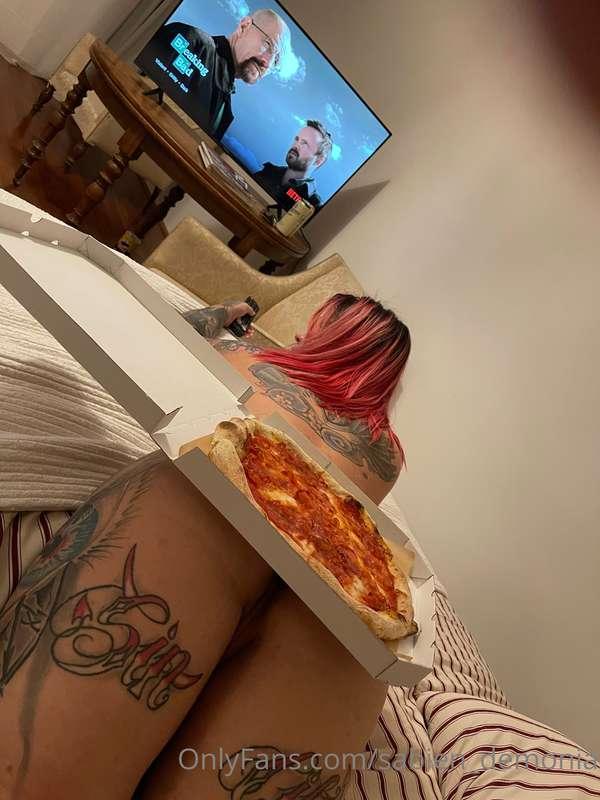 Eat me or pizza ?