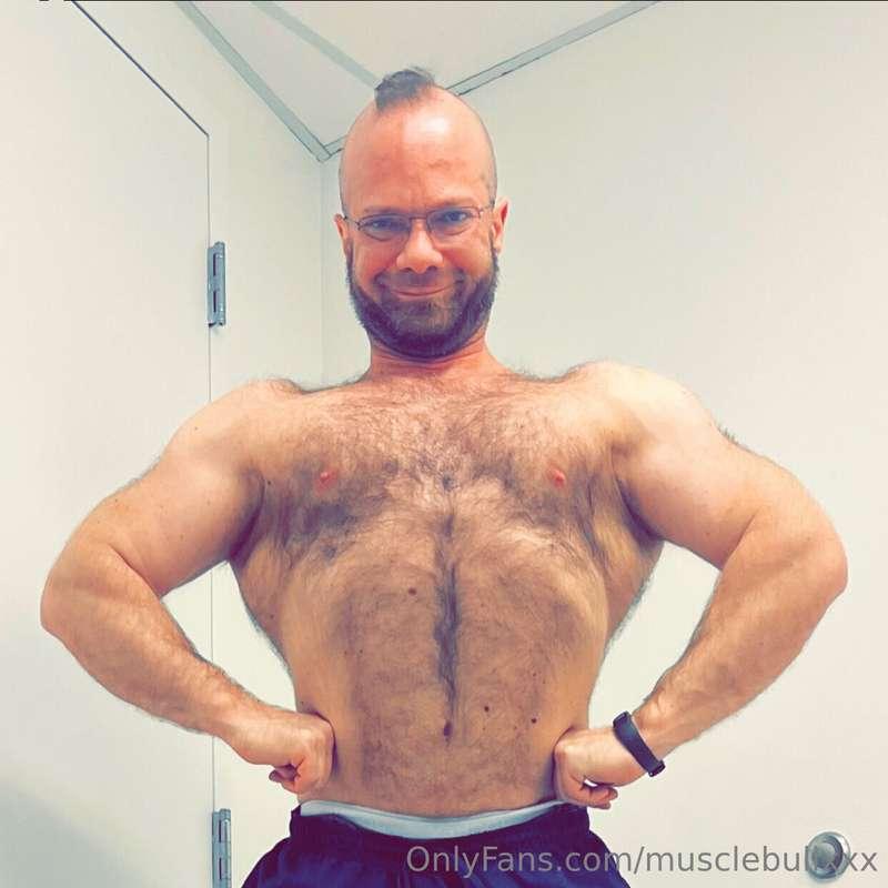musclebullxxx image #1