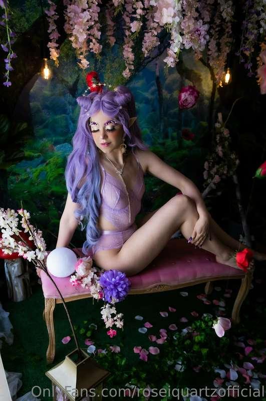 🥀 Some soft Fae boudoir content to grace your timeline 🌔  I ..